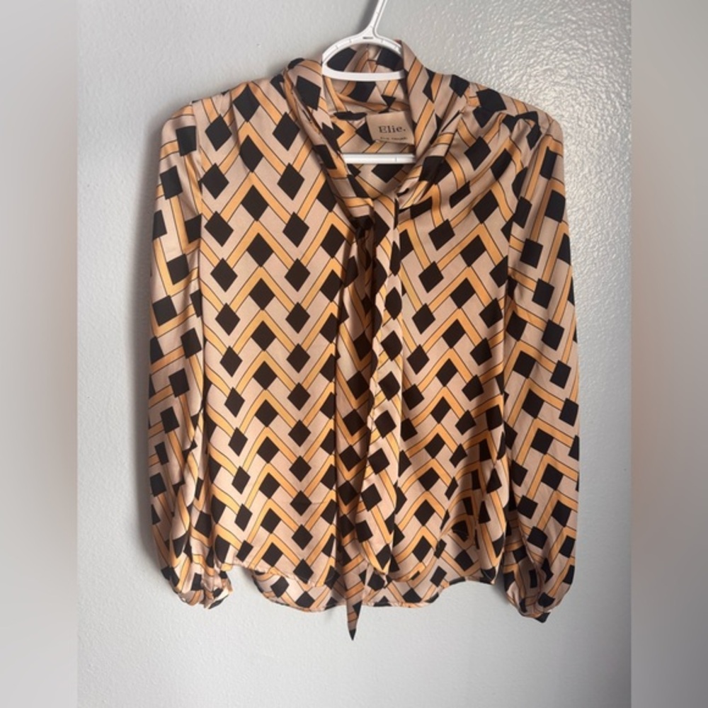 Elie Tahari Geometric Patterned Blouse - Black and Tan Small